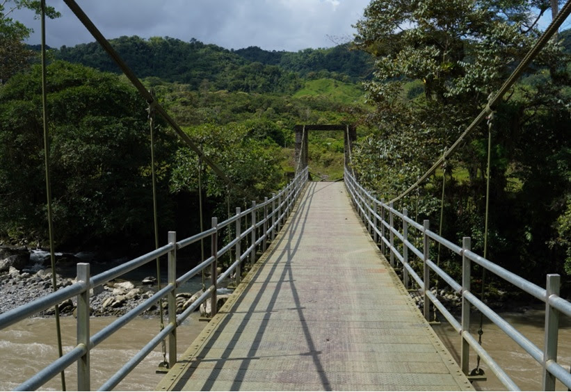 Lee más sobre el artículo Cuatro puentes peatonales beneficiarán a las comunidades indígenas de Risaralda